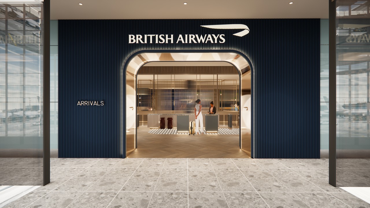 Arrivals main entrance