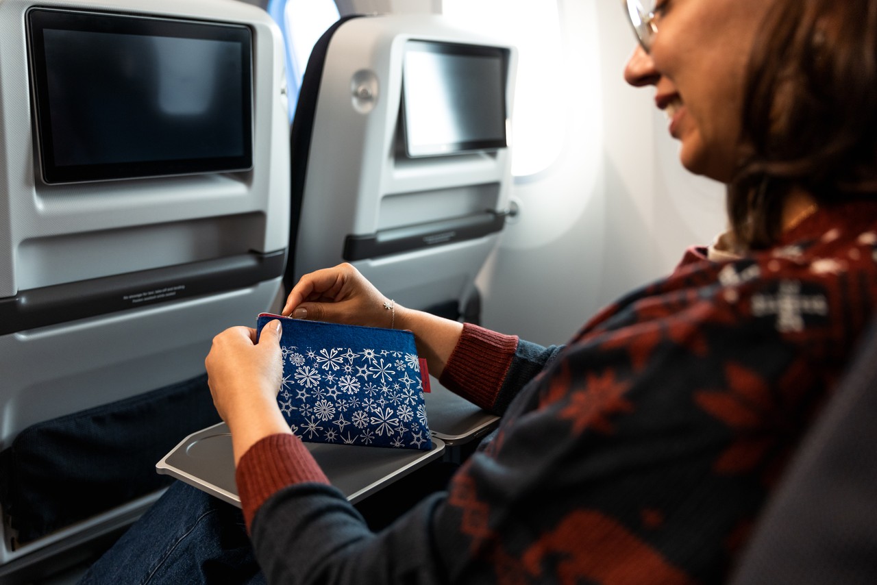 World Traveller Plus Amenity Kit  